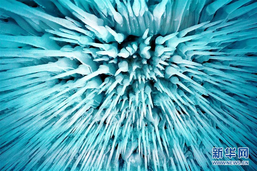 （镜观中国&middot;新华社国内新闻照片一周精选）（8）梦幻冰洞