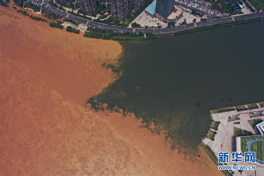 （镜观中国&middot;新华社国内新闻照片一周精选）（10）湘江长沙段水位持续暴涨