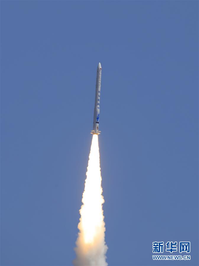 （科技）双曲线一号运载火箭首飞成功
