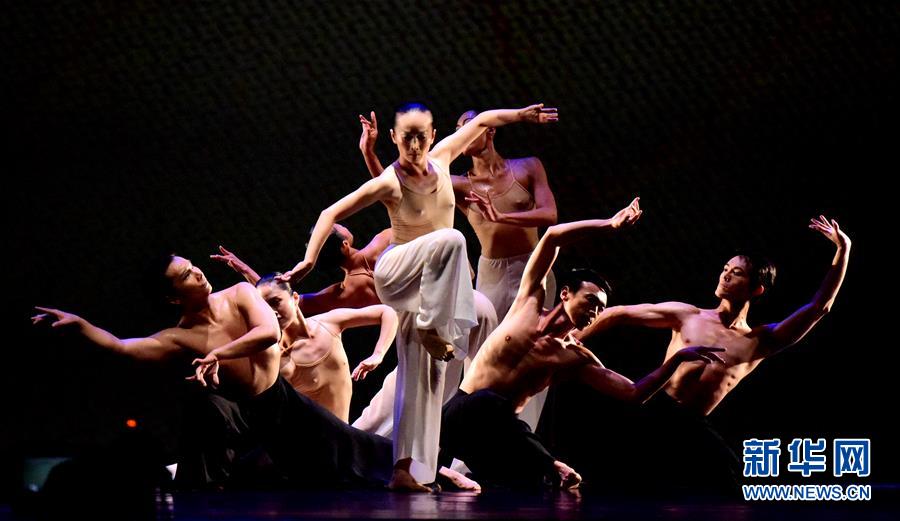 （镜观中国&middot;新华社国内新闻照片一周精选）（17）公演
