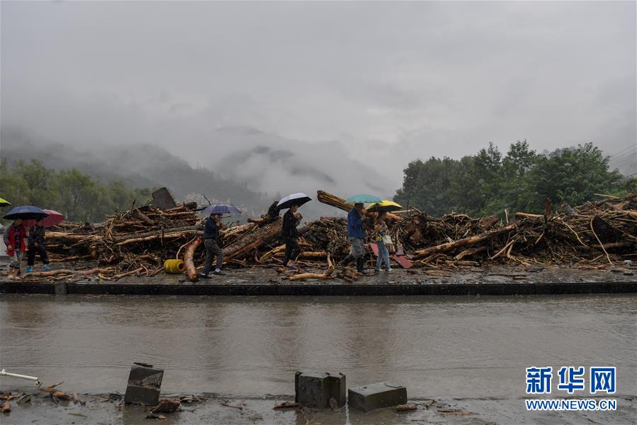 （镜观中国&middot;新华社国内新闻照片一周精选）（4）汶川灾情直击
