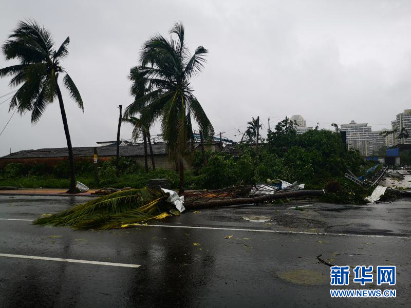 （突发事件）（1）海南儋州遭遇龙卷风袭击造成8人死亡