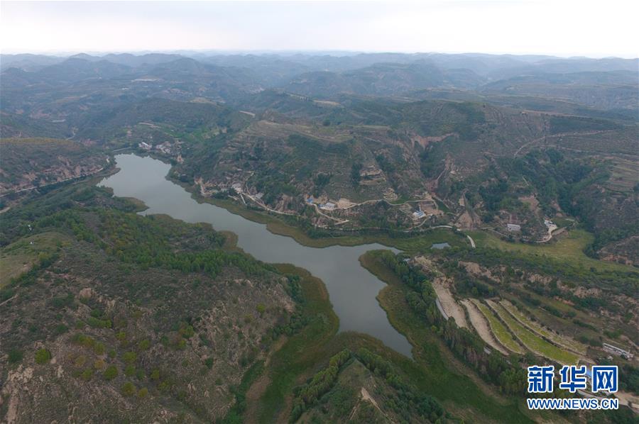 (图文互动)(6)荒土换青山 林海淘真金——延安退耕还林20载造就绿色奇迹