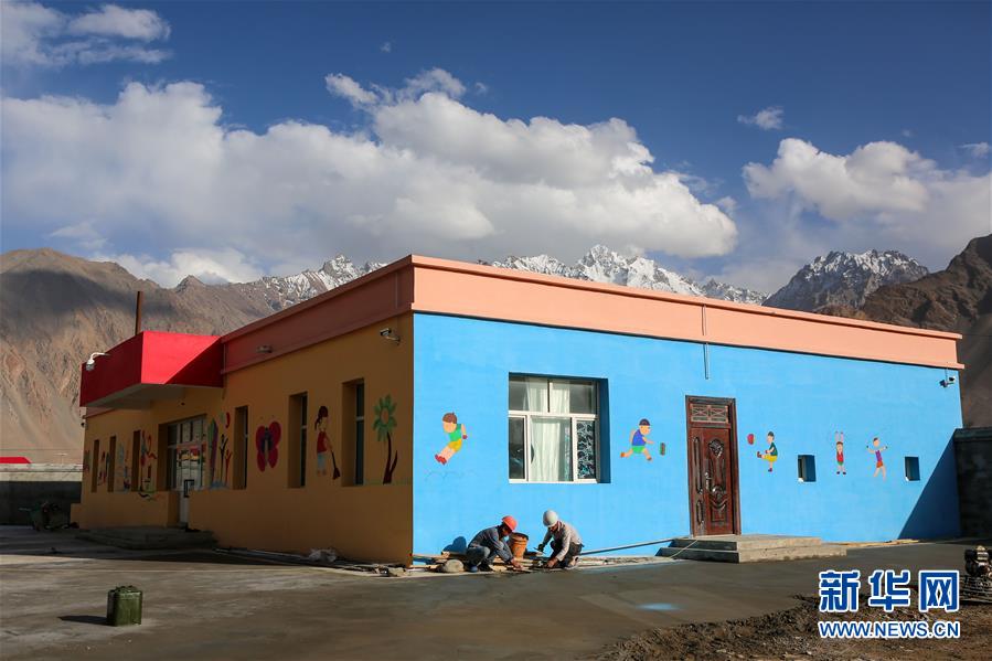 （决战决胜脱贫攻坚&middot;图文互动）（6）&ldquo;云端上的县城&rdquo;脱贫记