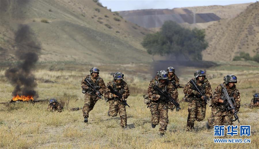 (图文互动)(2)猛虎连队猛虎兵——新疆军区某红军团一营三连淬炼精兵记事