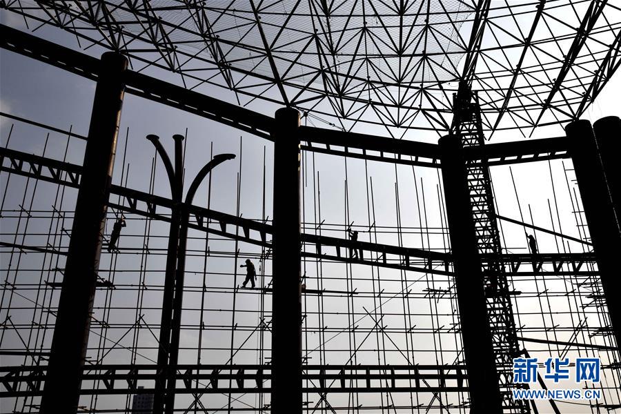 （镜观中国&middot;新华社国内新闻照片一周精选）（5）改造忙