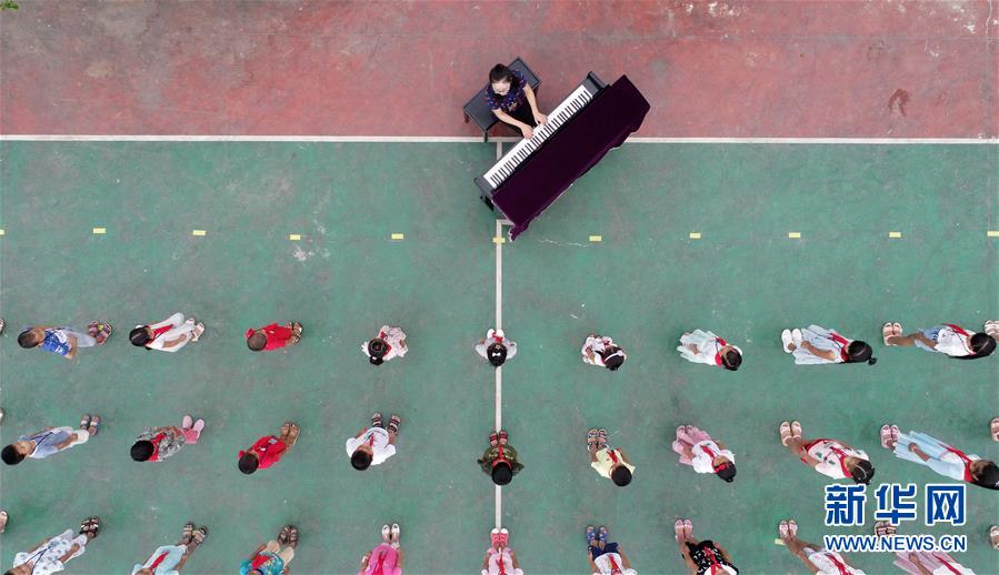 （镜观中国&middot;新华社国内新闻照片一周精选）（9）青春之歌