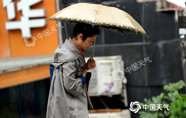 颱風雨“侵擾”華東沿海 北方緩升溫多地將回歸30℃
