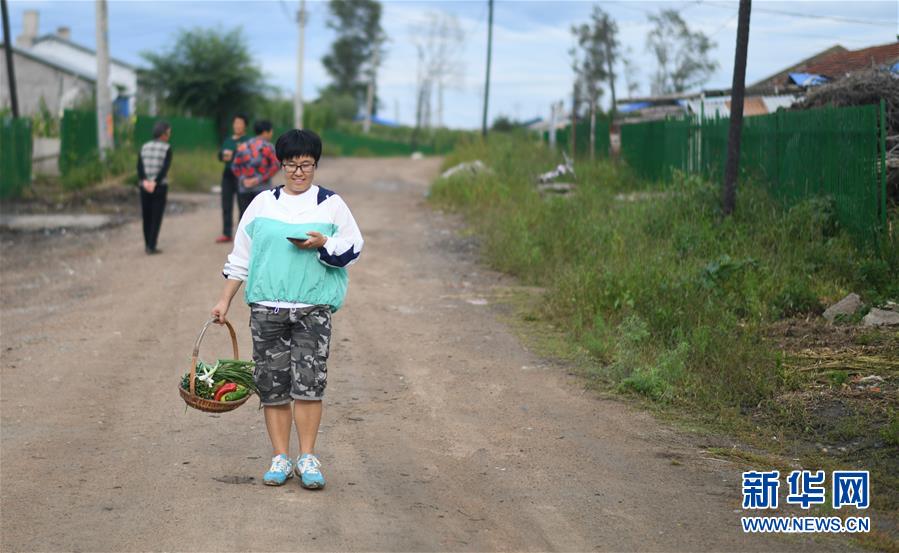 （壮丽70年&middot;奋斗新时代）（24）青春梦想在田野中绽放
