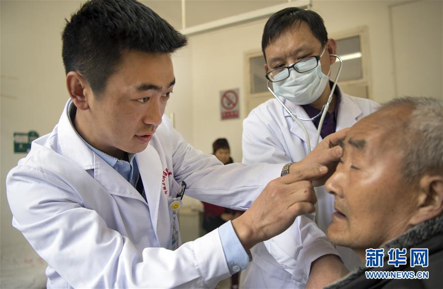 (壮丽70年·奋斗新时代——共和国发展成就巡礼·图文互动)(3)世界难题的中国答卷——中国医改这样夯实民生之基