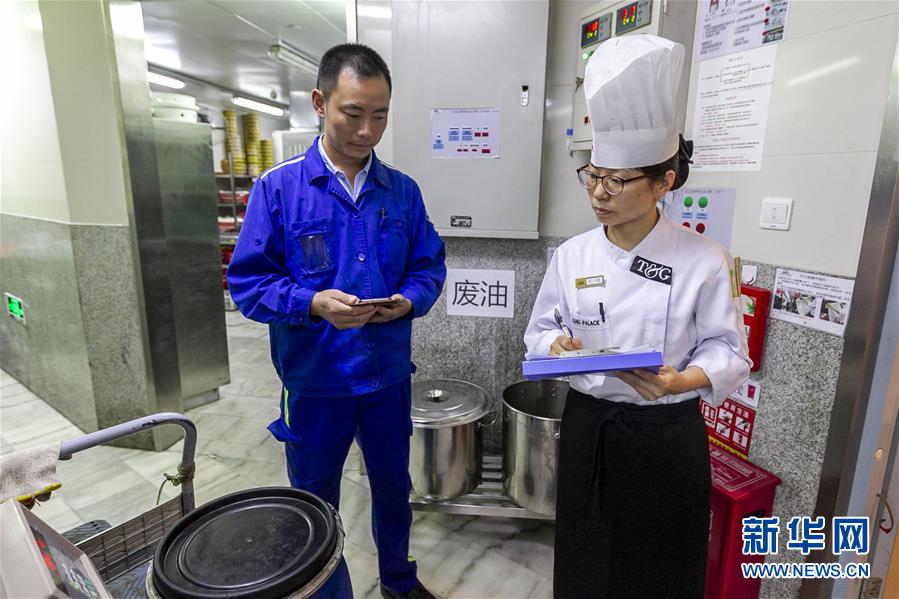 (新华全媒头条·图文互动)(1)上海:“三只桶”里看变化