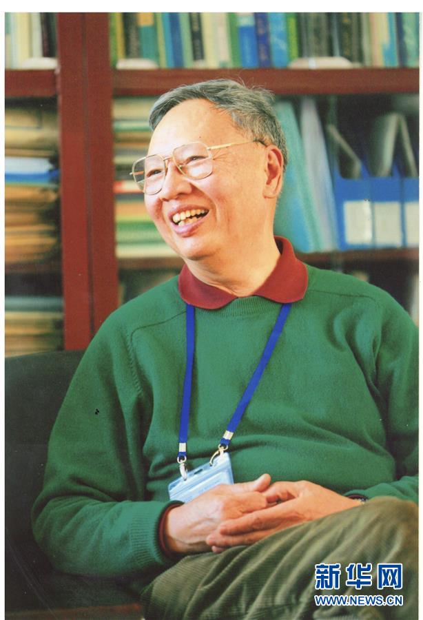 (新华全媒头条·时代先锋·图文互动)(2)卢永根院士:赤诚抒写“我和我的祖国”