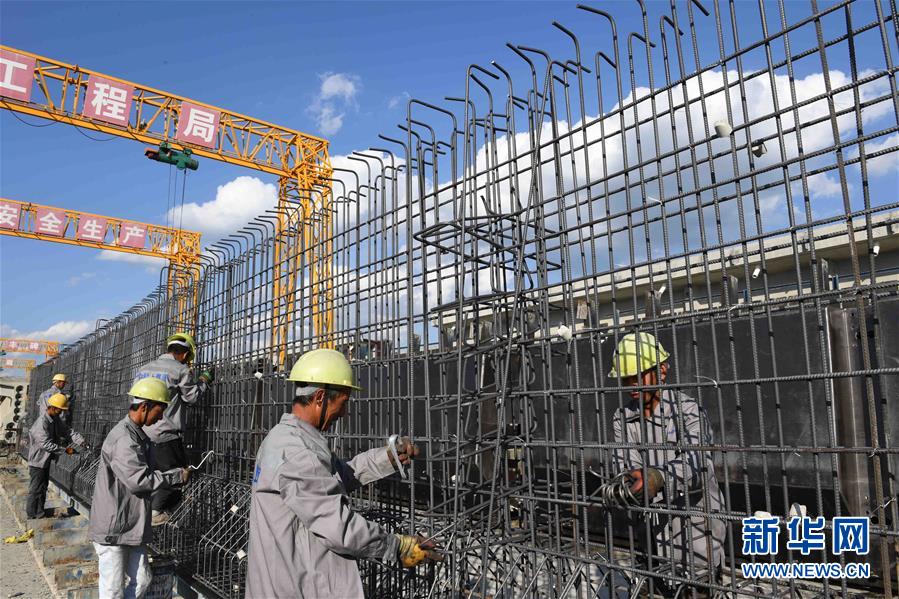 （经济）（3）玉磨铁路制梁进展顺利