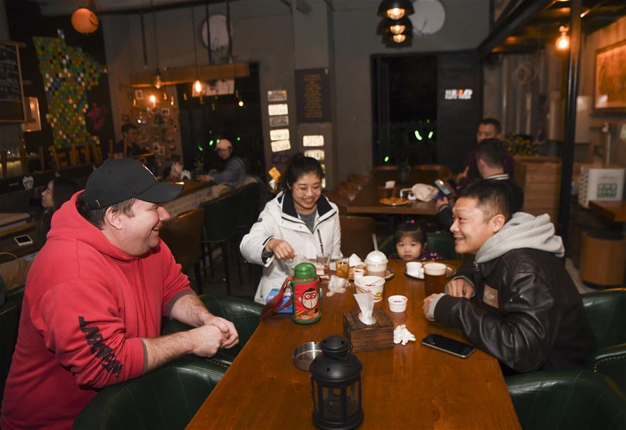 (在习近平新时代中国特色社会主义思想指引下——新时代新作为新篇章·总书记关切开放事·图文互动)(2)中国引力:在开放的中国共创幸福