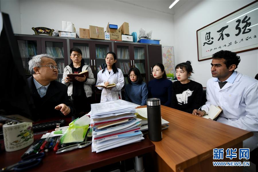 (在习近平新时代中国特色社会主义思想指引下——新时代新作为新篇章·总书记关切开放事·图文互动)(1)来中国“学种地”的“洋学生”