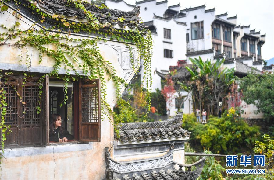 （图文互动）（2）乡村摄影师、乡村&ldquo;模特&rdquo;、民宿店主&mdash;&mdash;乡村旅游推动婺源农民生活方式发生新变化