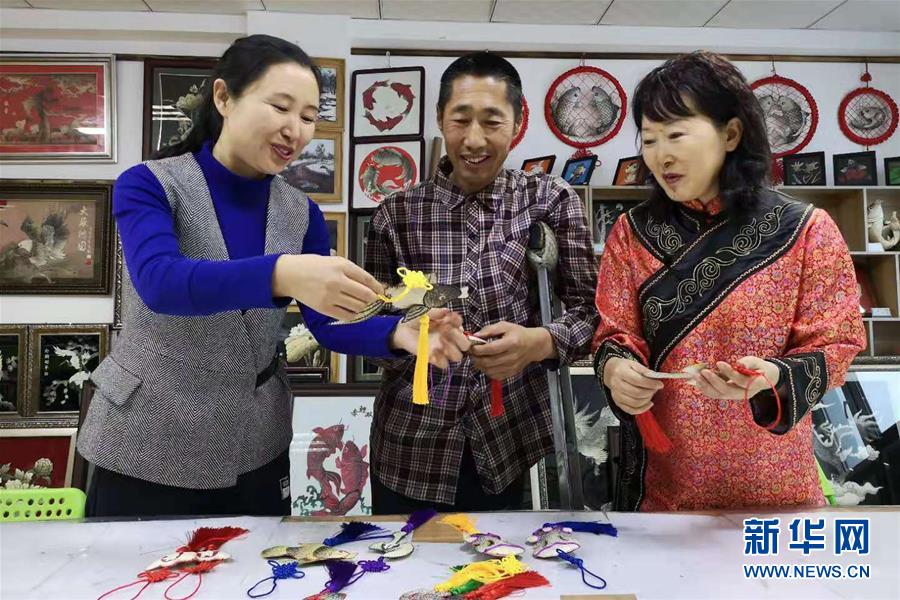 (图文互动)(2)中国东极故事之二:“鱼皮匠”李春喜迎“双喜”