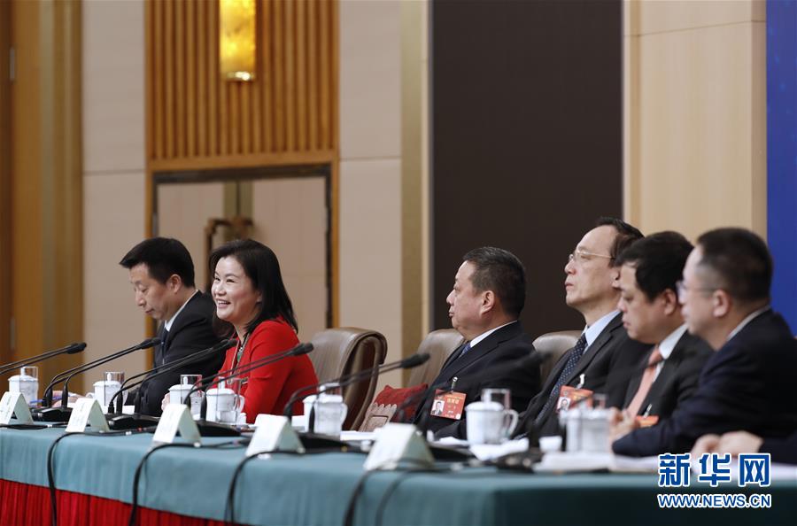 （两会·XHDW）（8）政协委员谈优化营商环境、促进民营经济高质量发展