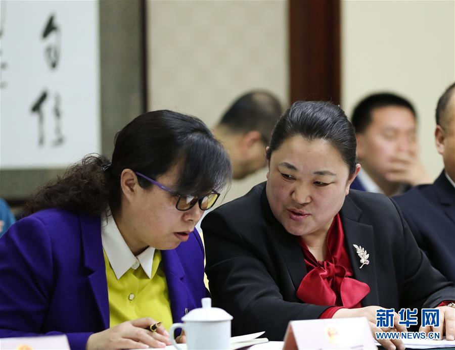 （两会&middot;图片故事）（3）全国人大代表庄艳：小环卫 大环保