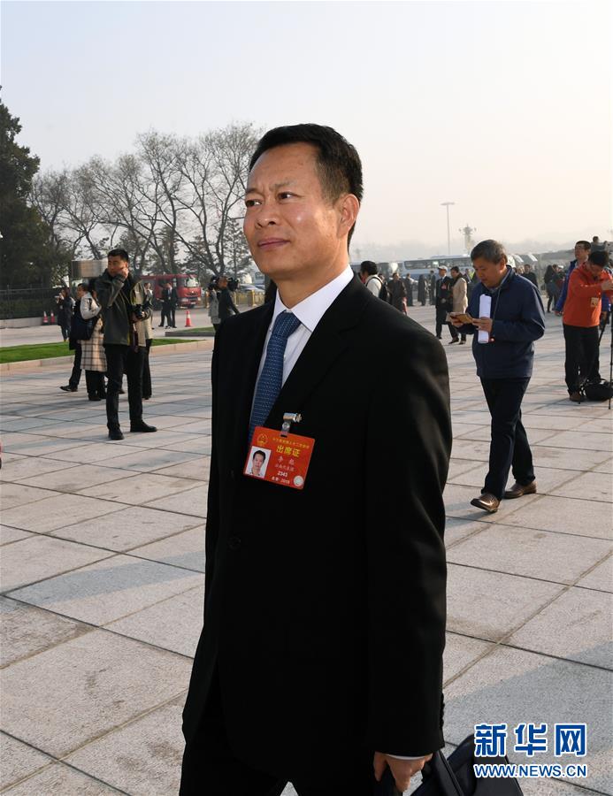 （两会&middot;图片故事）（2）全国人大代表李彪：为民营和小微企业发展建言献策