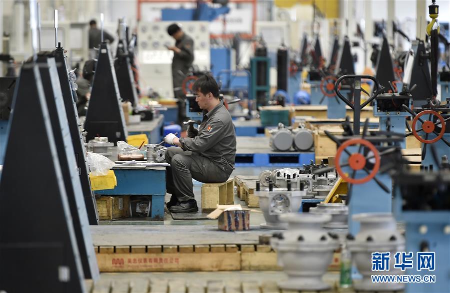 （新华全媒头条&middot;两会特别报道&middot;图文互动）（4）让奔涌的活水汇成高质量发展的大海&mdash;&mdash;从全国两会看奋进中国的发展活力