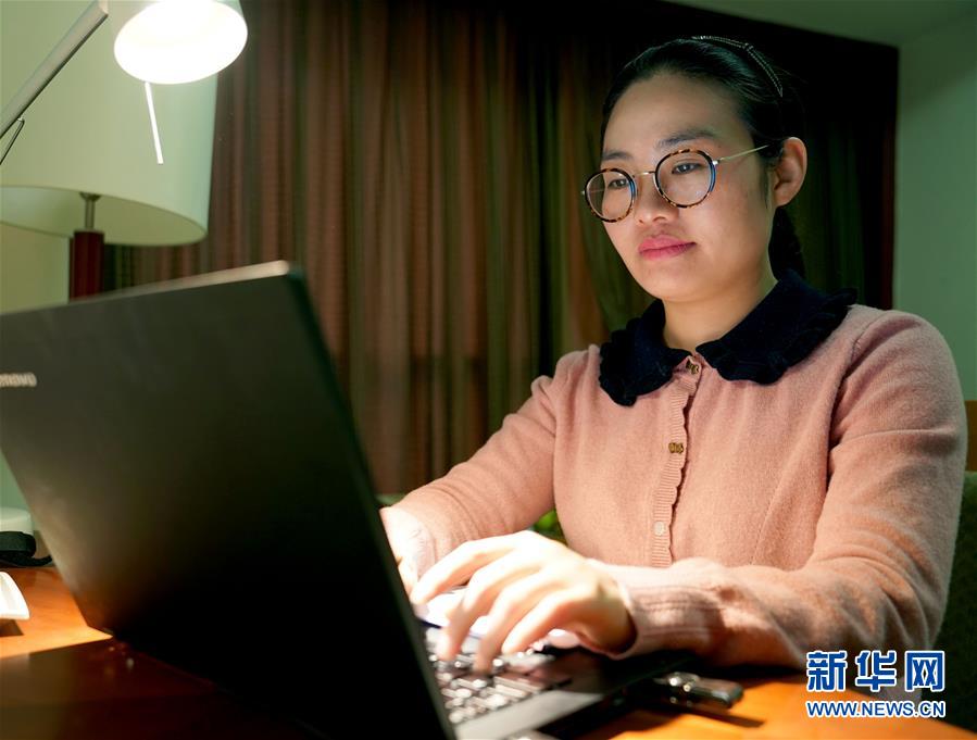 （两会&middot;图片故事）（2）全国人大代表王萌萌：关注乡村人才振兴