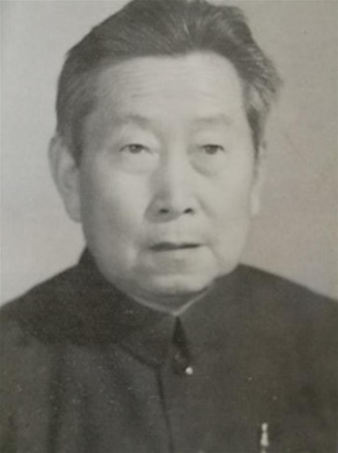 (为了民族复兴·英雄烈士谱·图文互动)邓国忠:能扛枪杆子、擅拿笔杆子的公安烈士