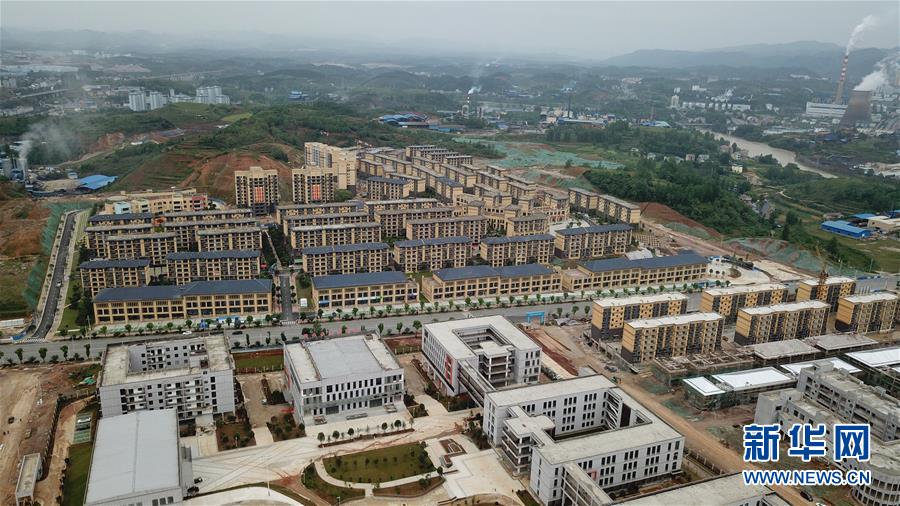 (新华全媒头条·在习近平新时代中国特色社会主义思想指引下——新时代新作为新篇章·总书记关切脱贫事·决胜贫困·图文互动)(6)坚决歼灭最后的贫困堡垒——写在决胜脱贫攻坚战开年之际