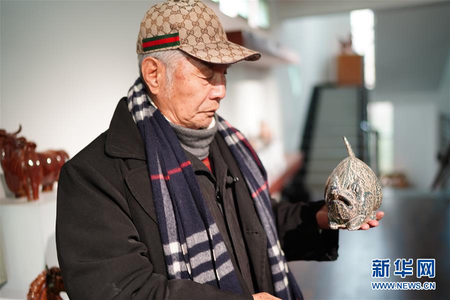 （新春走基层·图文互动）（4）瓷鼠闹新春