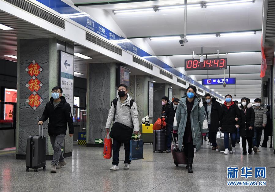 （聚焦疫情防控·圖文互動）（6）北京節後首個工作日：交通秩序井然 市場供應穩定