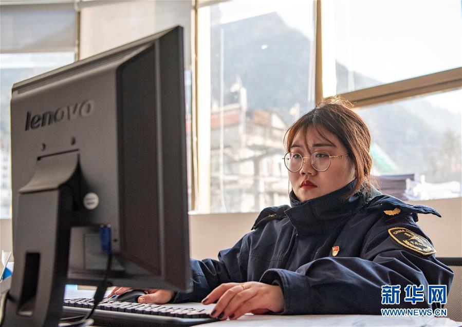 (新春走基层·图文互动)(6)边境口岸静候春天