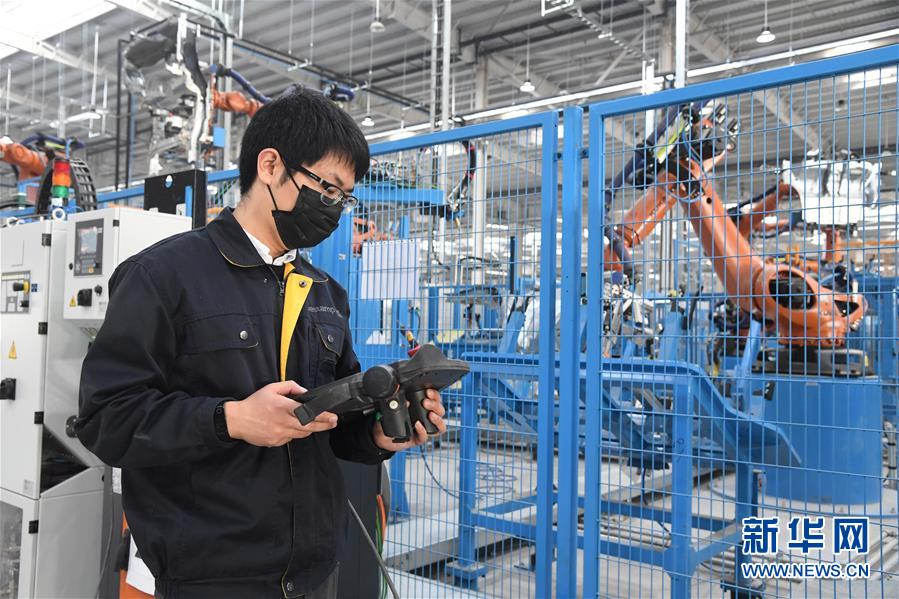 （聚焦疫情防控&middot;图文互动）（3）战疫情 稳增长 强信心&mdash;&mdash;北京复工日生产建设一线见闻