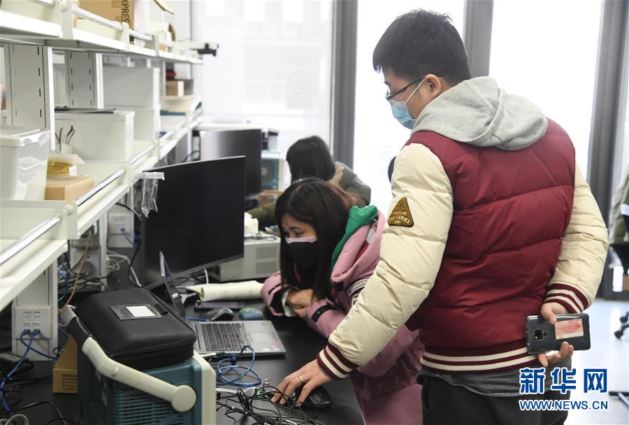 （聚焦疫情防控&middot;图文互动）（5）战疫情 稳增长 强信心&mdash;&mdash;北京复工日生产建设一线见闻