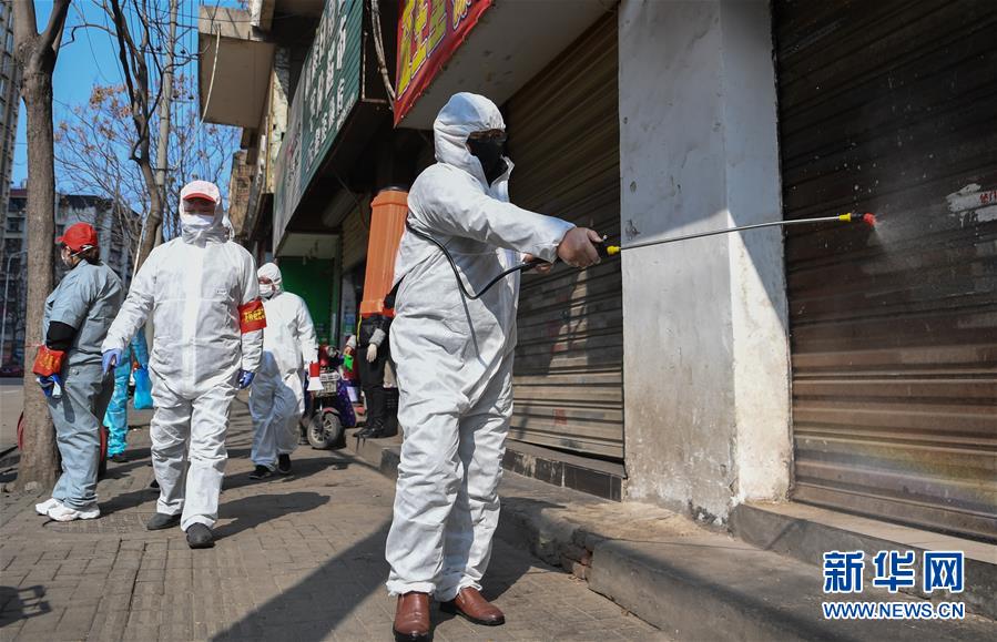（新华全媒头条&middot;图文互动）（15）英雄的城市，英雄的人民&mdash;&mdash;写在武汉疫情防控胶着对垒的关键时刻