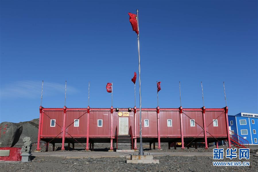 （“雪龍”探南極·圖文互動）（4）記者手記：南極築“城”記——在長城站讀《中國南極長城站》