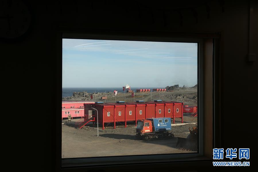 （&ldquo;雪龙&rdquo;探南极&middot;图文互动）（5）记者手记：南极筑&ldquo;城&rdquo;记&mdash;&mdash;在长城站读《中国南极长城站》