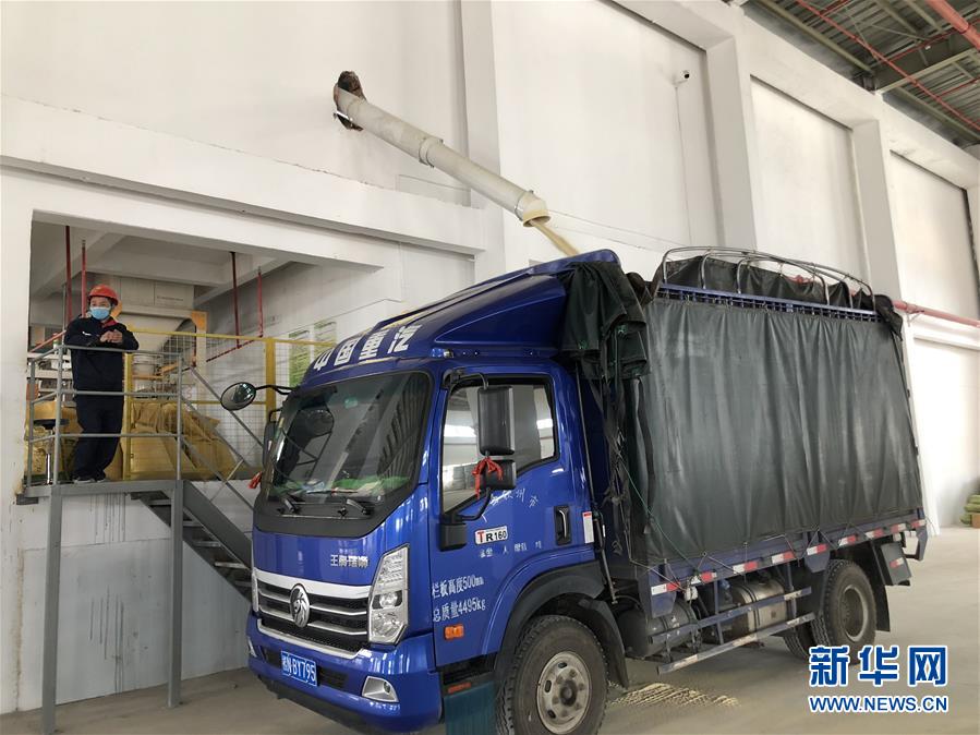 （图文互动）（5）抓好防疫保畅，还管司机吃饭——广西钦州保税港区服务企业复工见闻