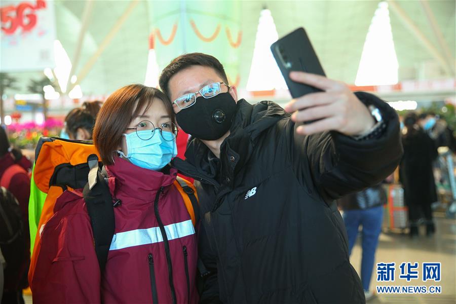 (聚焦疫情防控·图文互动)(1)十送医护“战士”下荆楚——辽宁医疗队驰援湖北群像扫描