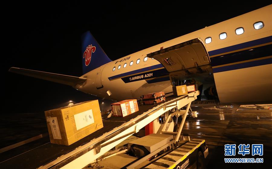 (聚焦疫情防控·图文互动)(6)十送医护“战士”下荆楚——辽宁医疗队驰援湖北群像扫描