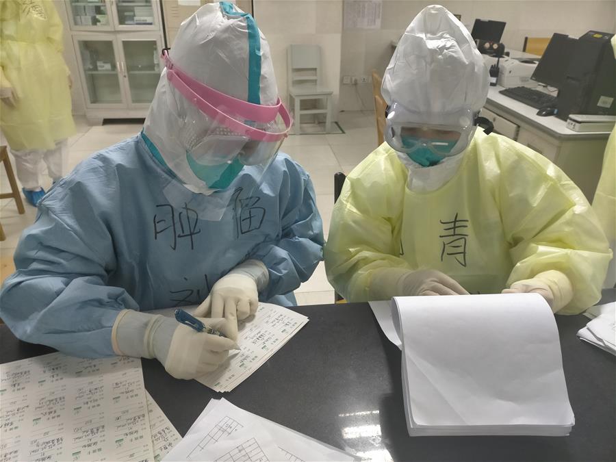 (一线抗疫群英谱·图文互动)(1)5名“90后”一线医护人员的战“疫”