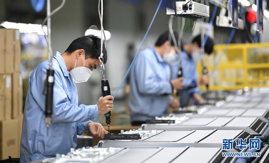 （在习近平新时代中国特色社会主义思想指引下&mdash;&mdash;新时代新作为新篇章&middot;习近平总书记关切事&middot;图文互动）（2）&ldquo;世界工厂&rdquo;的机器声逐渐响起来&mdash;&mdash;巩固防控效果有序推进复工复产纪实