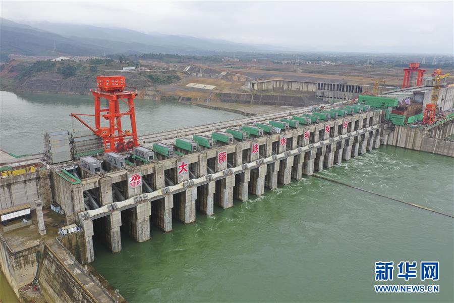 (抓好经济发展 应对复杂局面·图文互动)(5)把疫情造成的损失降到最小——广西生产一线见闻