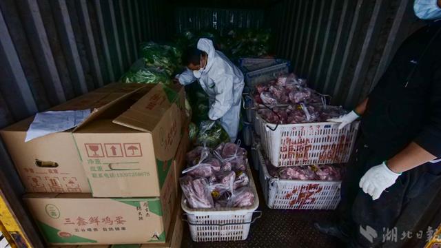 2082859_(新媒体组图附视频)应急车队司_2.jpg 2082859_(新媒体组图附视频)应急车队司_2.jpg