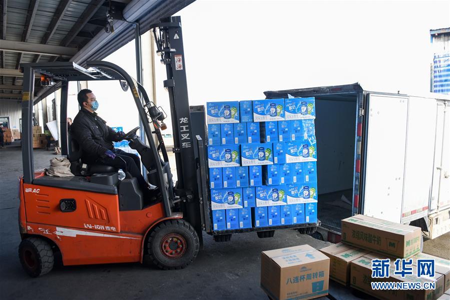 （图文互动）（1）防控不松劲，生产不停歇——新疆有序复工复产见闻