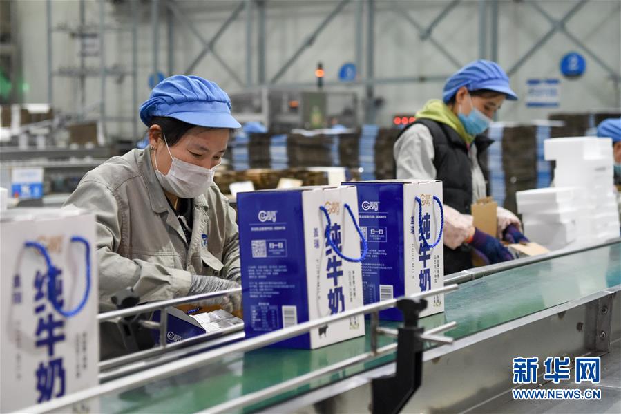 （图文互动）（2）防控不松劲，生产不停歇——新疆有序复工复产见闻