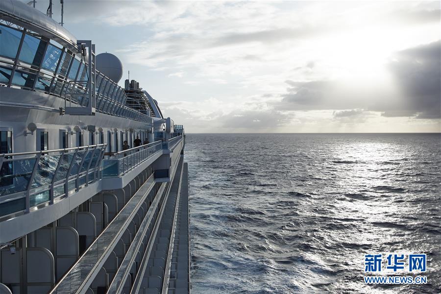 （国际·图文互动）（4）发生新冠疫情的“至尊公主”号邮轮将停靠旧金山湾区