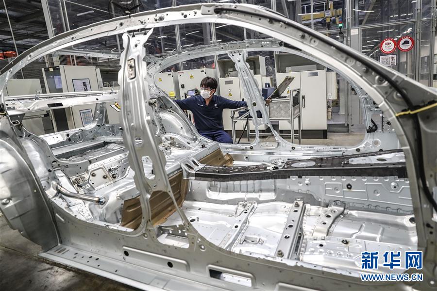 (中国经济新观察·图文互动)(5)重大投资项目开复工提速 吹响中国经济复苏“冲锋号”