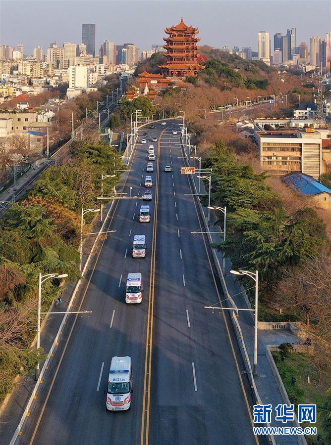 (聚焦疫情防控·图文互动)(2)急救车轮上的45天