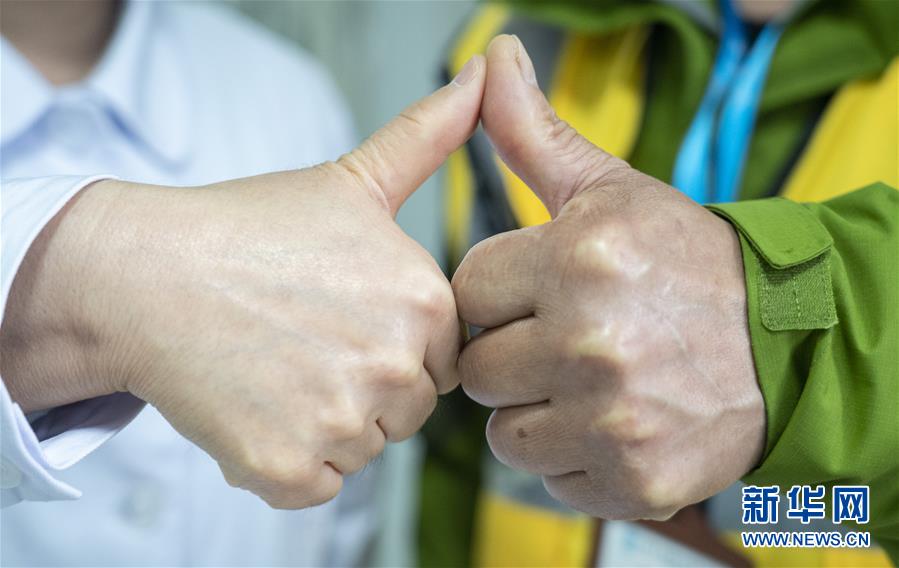 (新华全媒头条·图文互动)(16)致敬“沉默的英雄”——记武汉火神山雷神山医院的建设者