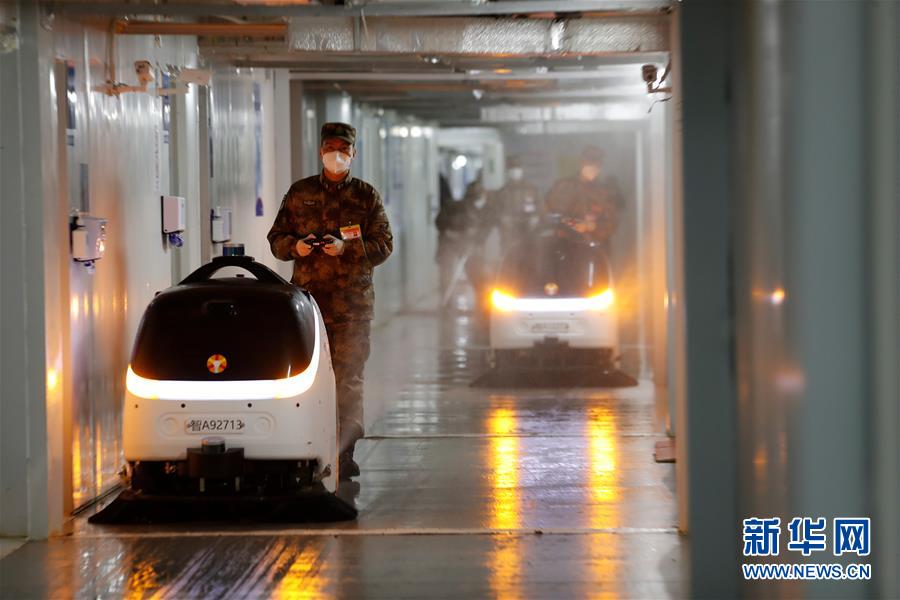 (一线抗疫群英谱·图文互动)(2)二级军士长张鹏飞:“兵王”在此 有我无毒